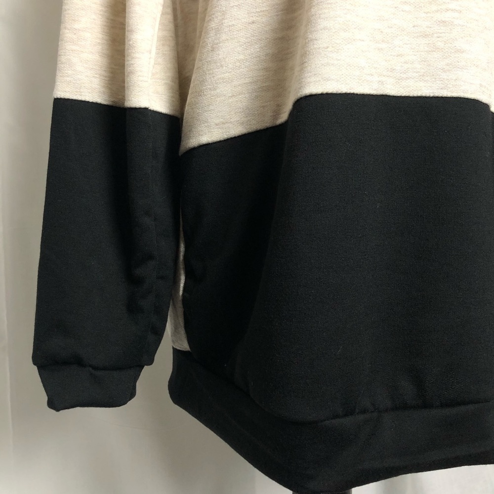 Color Block Cheetah Knit Top - Picture 6 of 7